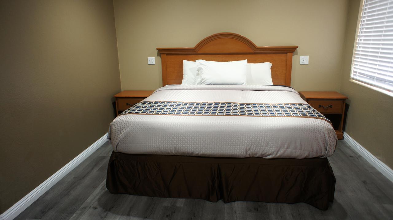 Executive Inn Deming Bagian luar foto